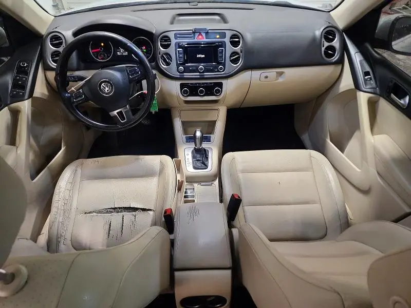 2011 VOLKSWAGEN TIGUAN S  