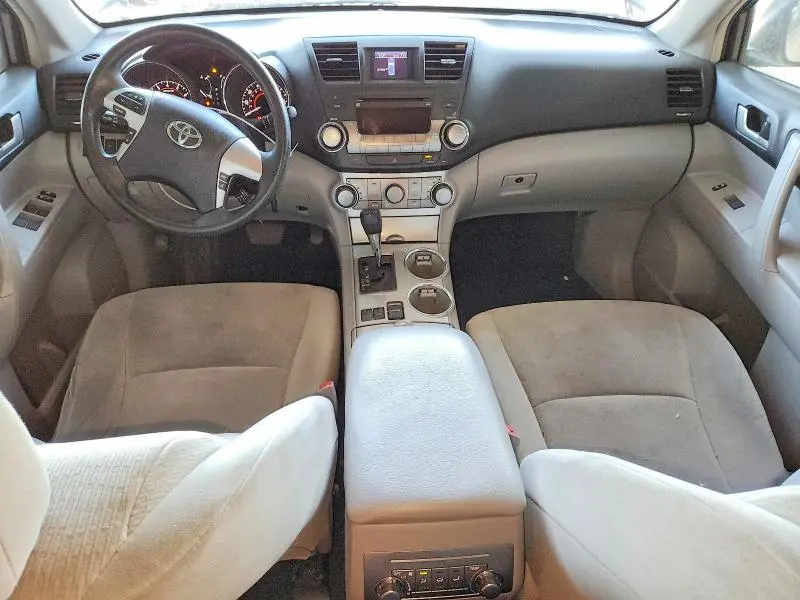 2012 TOYOTA HIGHLANDER BASE  