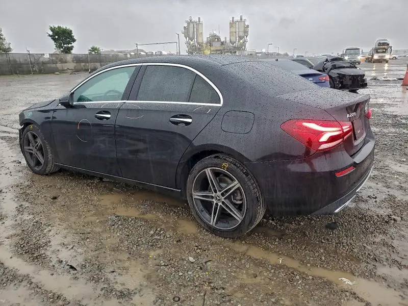 2021 MERCEDES-BENZ A 220  