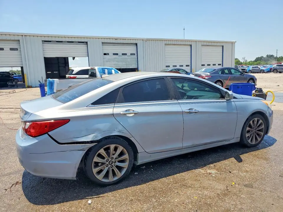 2013 HYUNDAI SONATA SE  