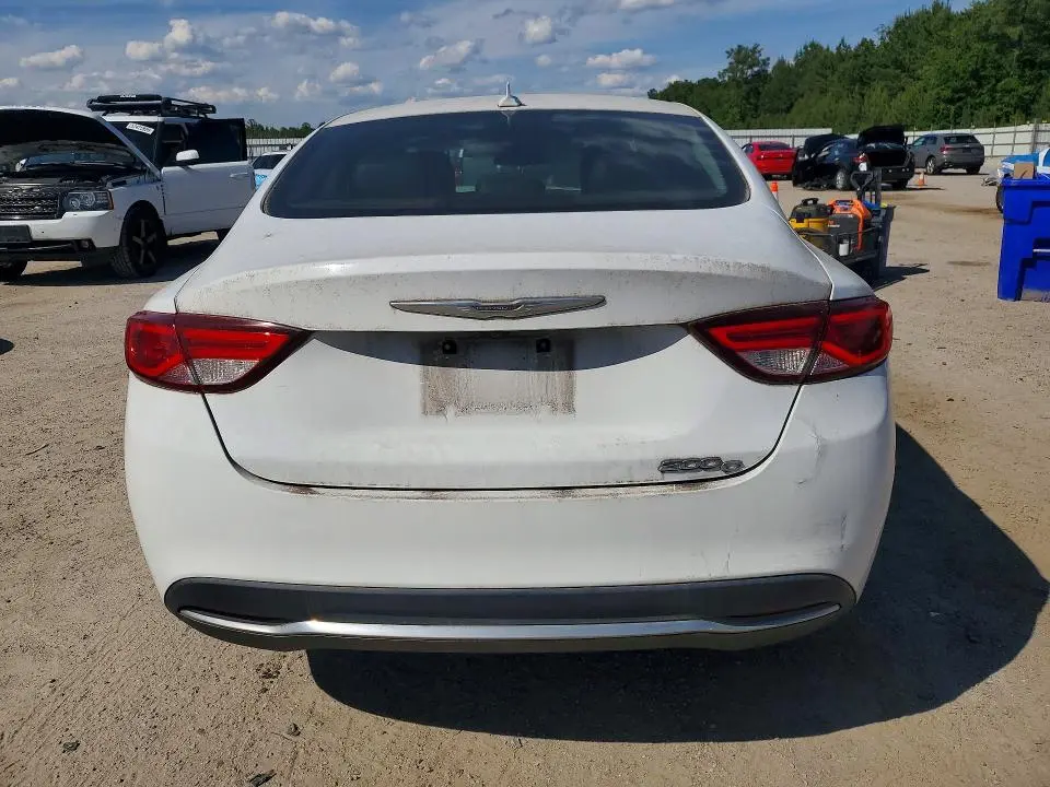 2016 CHRYSLER 200 C  