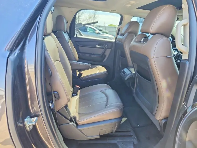 2016 GMC ACADIA SLT-2  