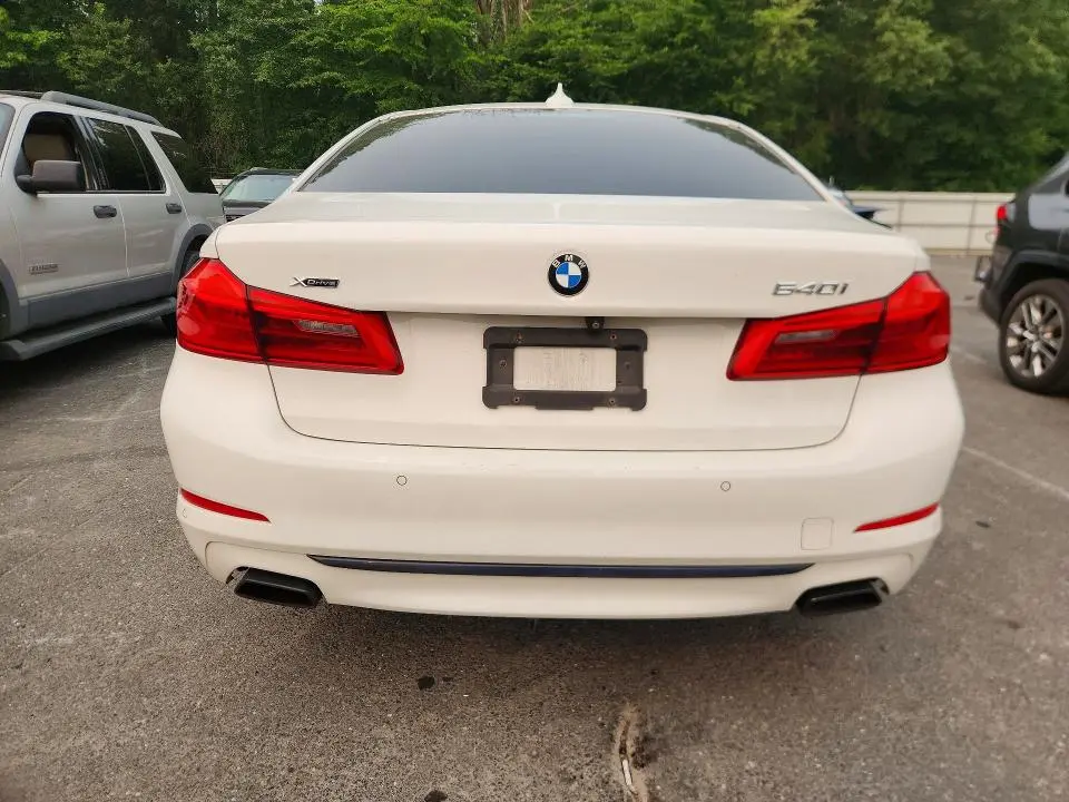 2018 BMW 540 XI  