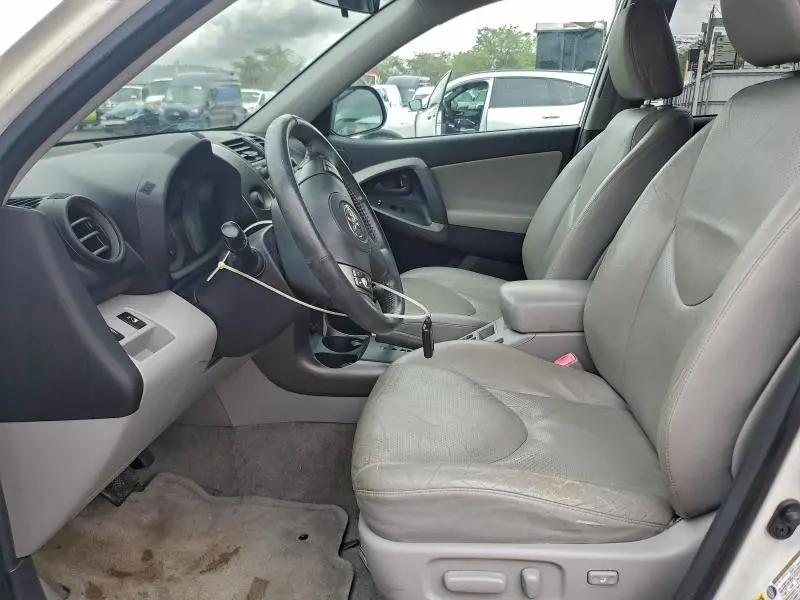 2011 TOYOTA RAV4 LIMITED  