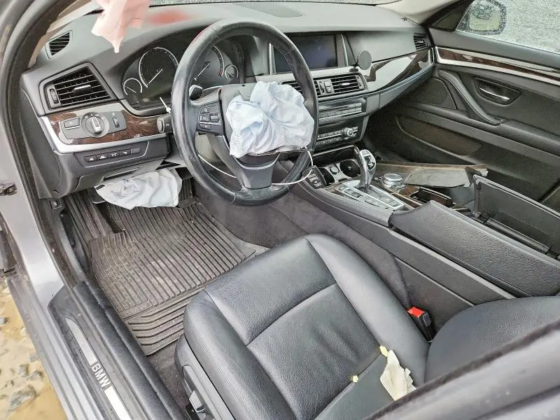 2016 BMW 528 XI  