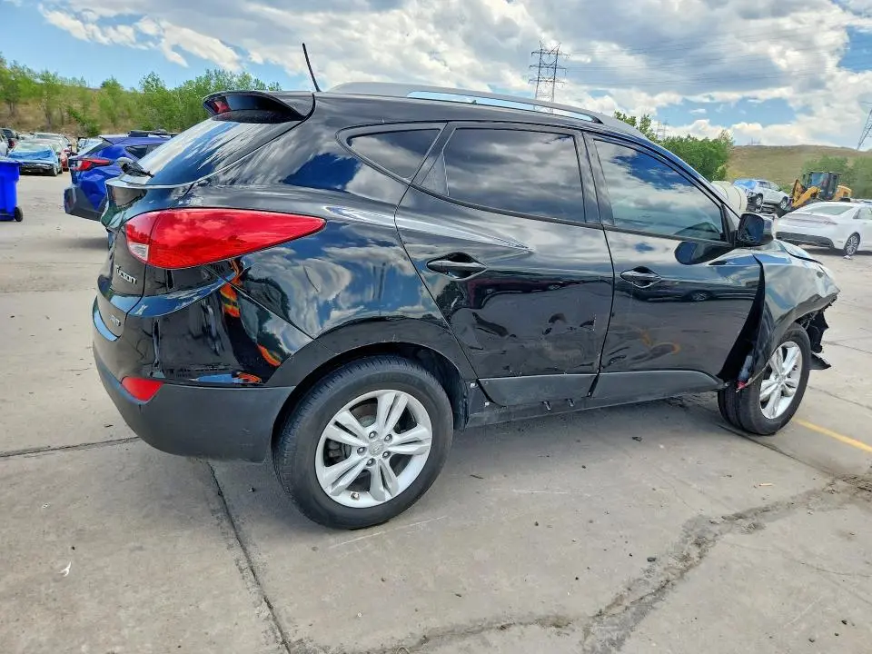 2011 HYUNDAI TUCSON GLS  
