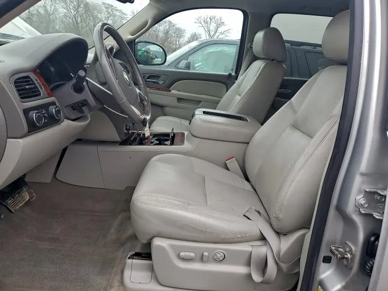 2011 CHEVROLET AVALANCHE LTZ  