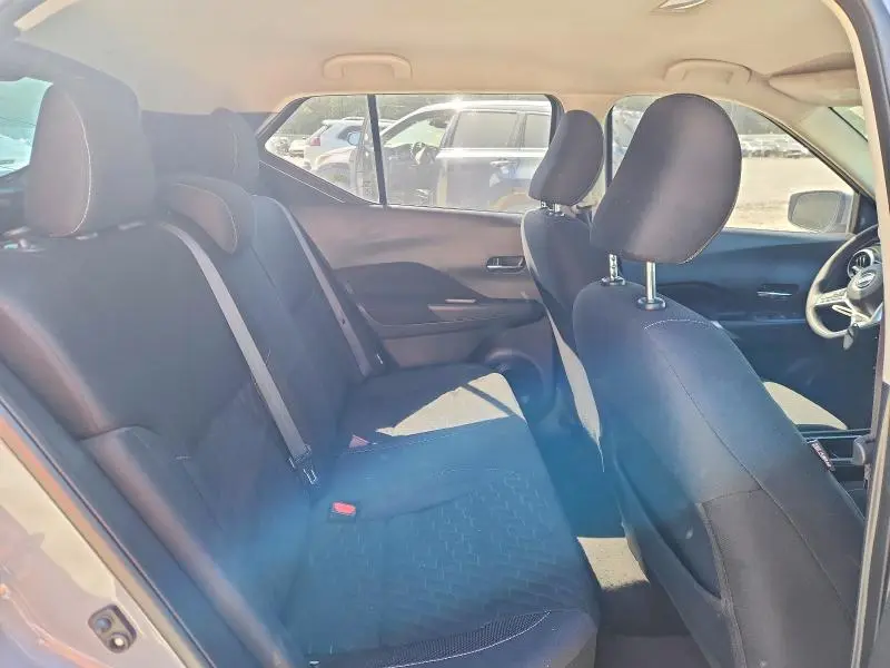 2021 NISSAN KICKS SV  