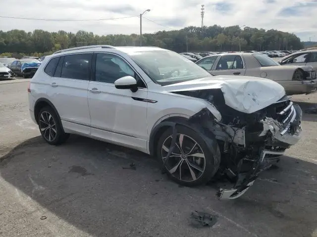 2022 VOLKSWAGEN TIGUAN SEL R-LINE  
