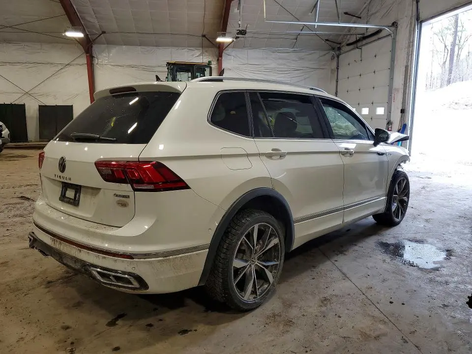 2024 VOLKSWAGEN TIGUAN SEL R-LINE BLACK  