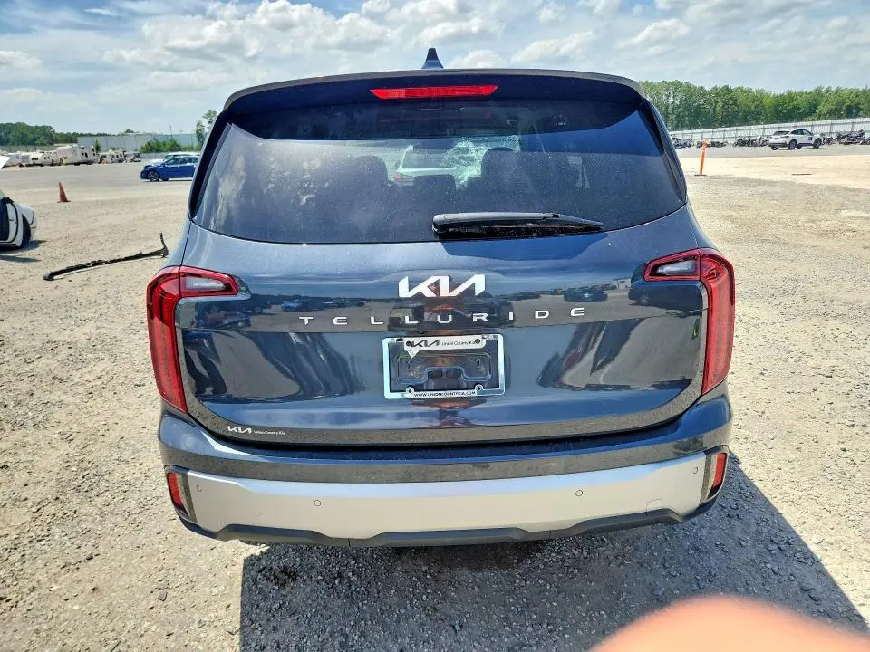 2023 KIA TELLURIDE LX  