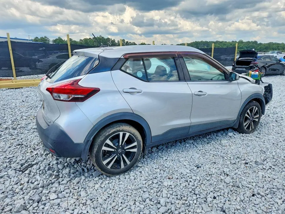 2019 NISSAN KICKS SV  
