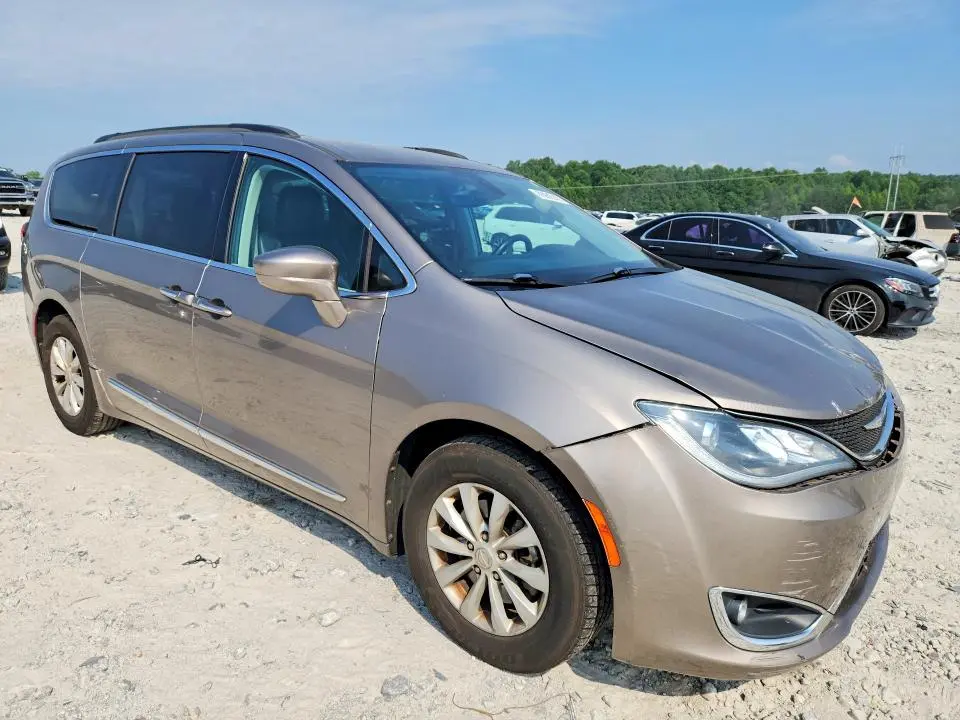 2017 CHRYSLER PACIFICA TOURING L  