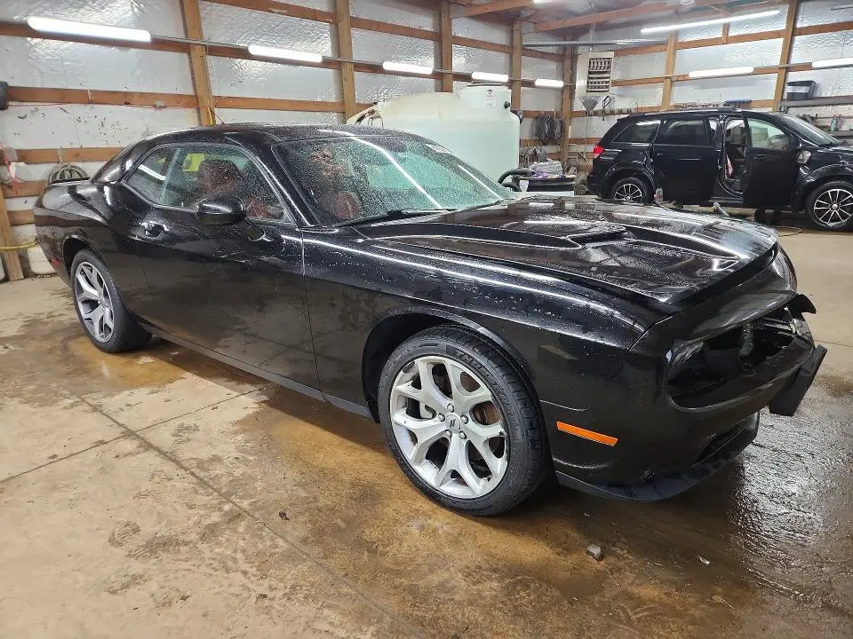 2017 DODGE CHALLENGER SXT  