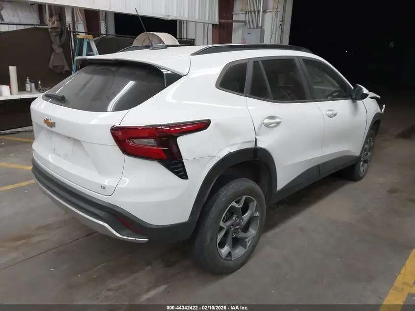 2024 CHEVROLET TRAX FWD LT