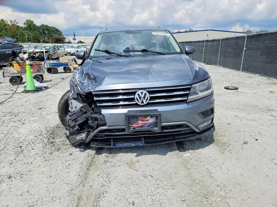 2018 VOLKSWAGEN TIGUAN SE  