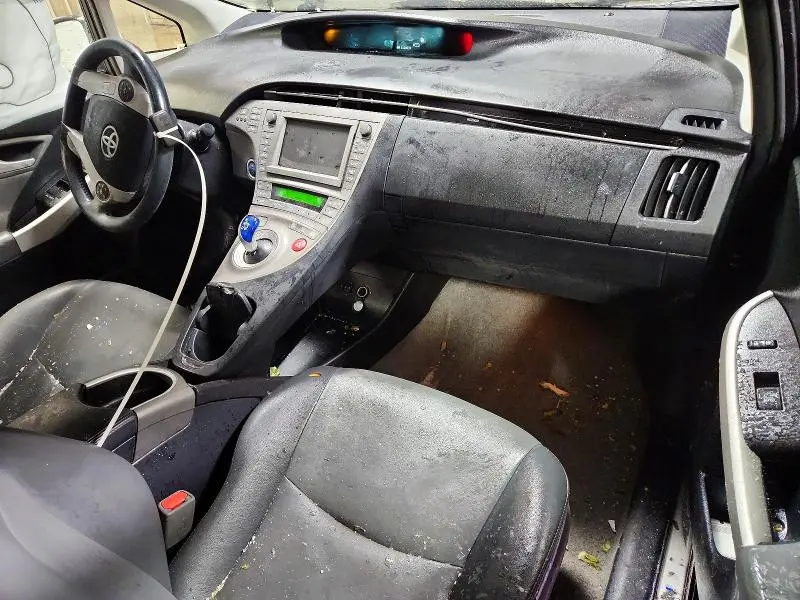 2015 TOYOTA PRIUS FOUR  