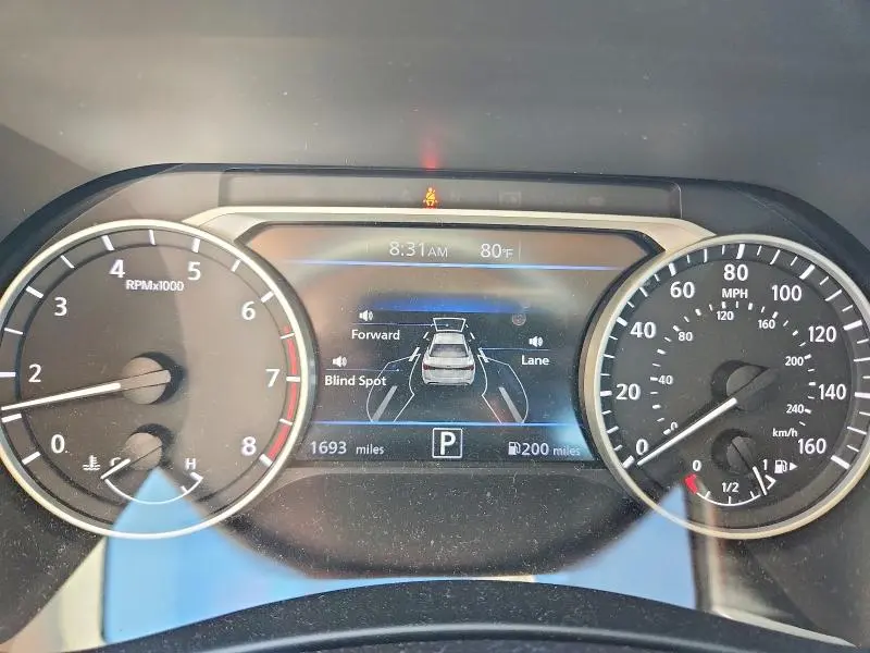 2025 NISSAN SENTRA SV  