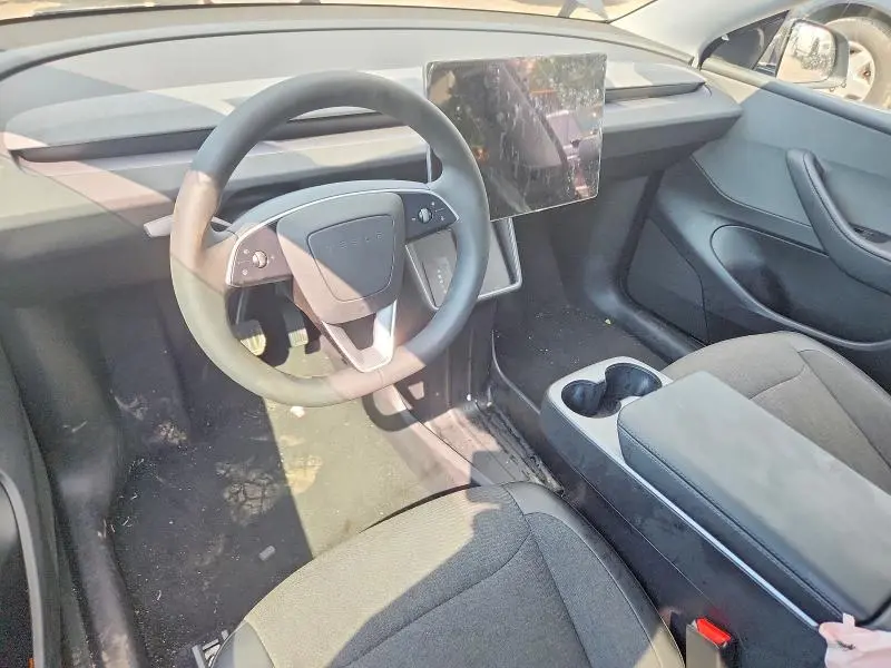 2026 TESLA MODEL Y   
