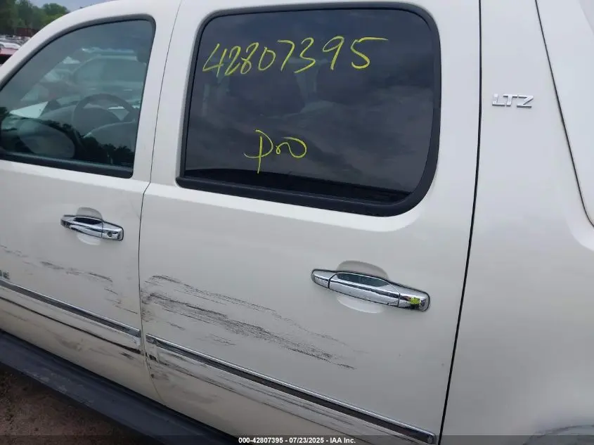 2011 CHEVROLET AVALANCHE 1500 LTZ