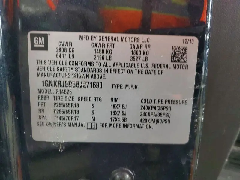 2011 CHEVROLET TRAVERSE LT  