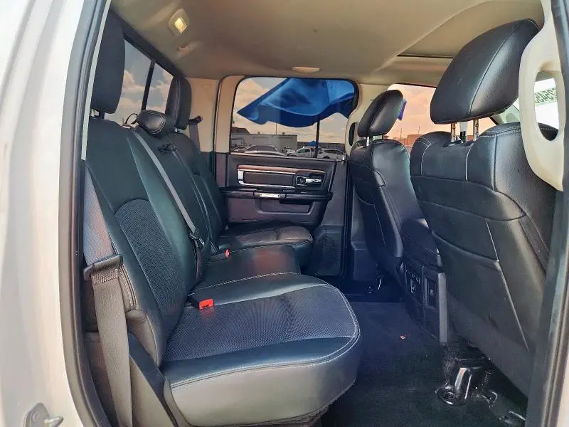 2015 RAM 1500 LARAMIE  