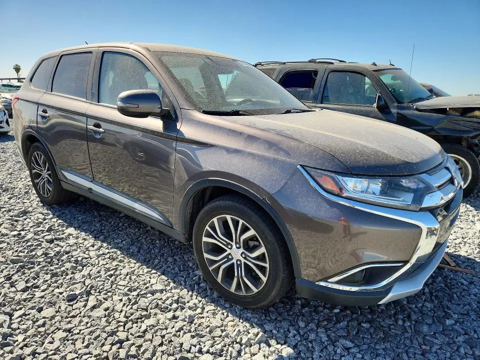 2016 MITSUBISHI OUTLANDER SE  