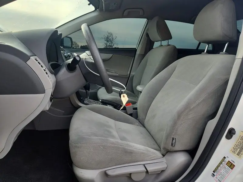 2010 TOYOTA COROLLA BASE  