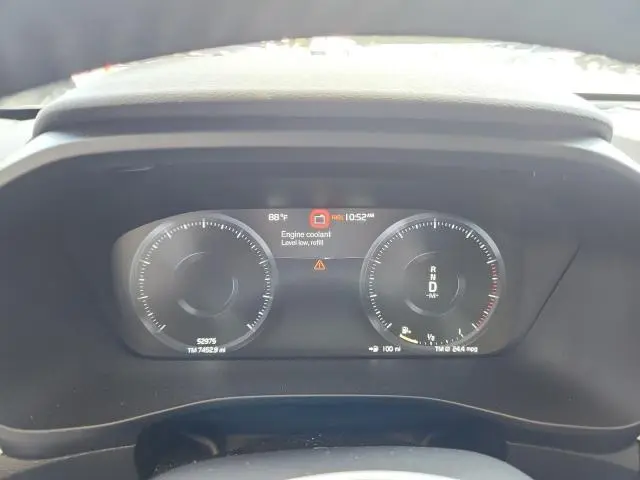 2021 VOLVO XC40 T5 MOMENTUM  