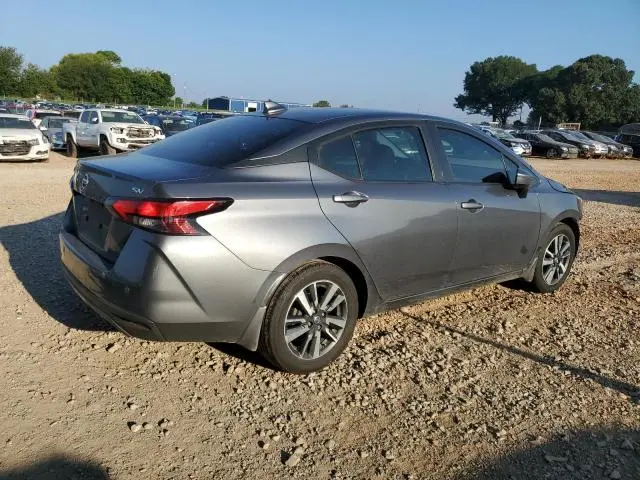 2021 NISSAN VERSA SV  