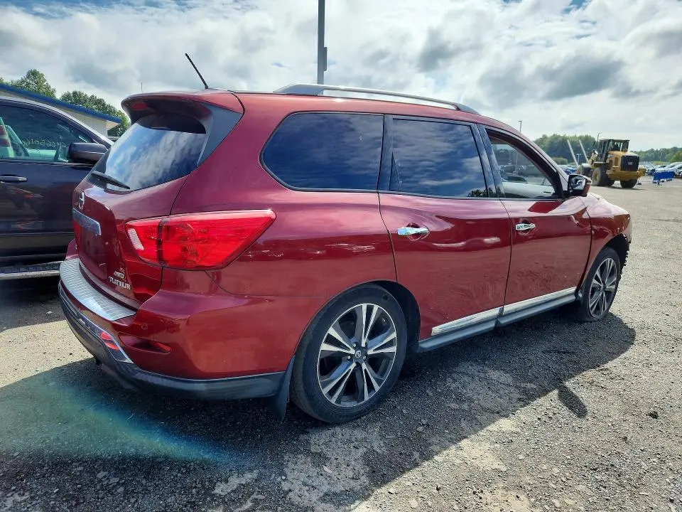 2017 NISSAN PATHFINDER PLATINUM  