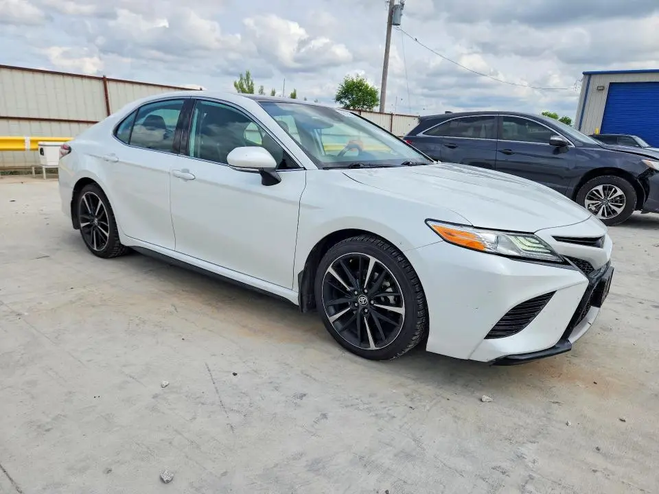 2020 TOYOTA CAMRY XSE  