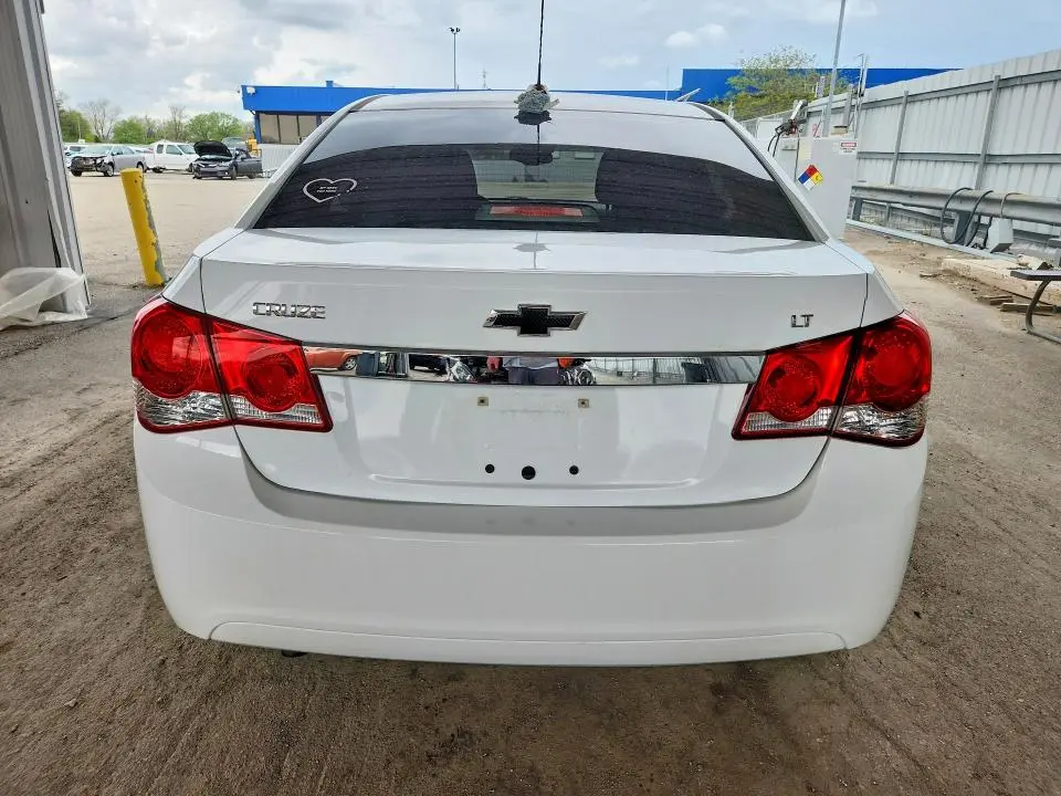 2015 CHEVROLET CRUZE LT  
