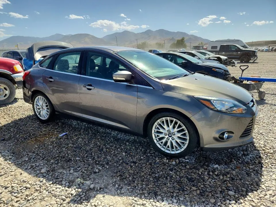 2014 FORD FOCUS TITANIUM  