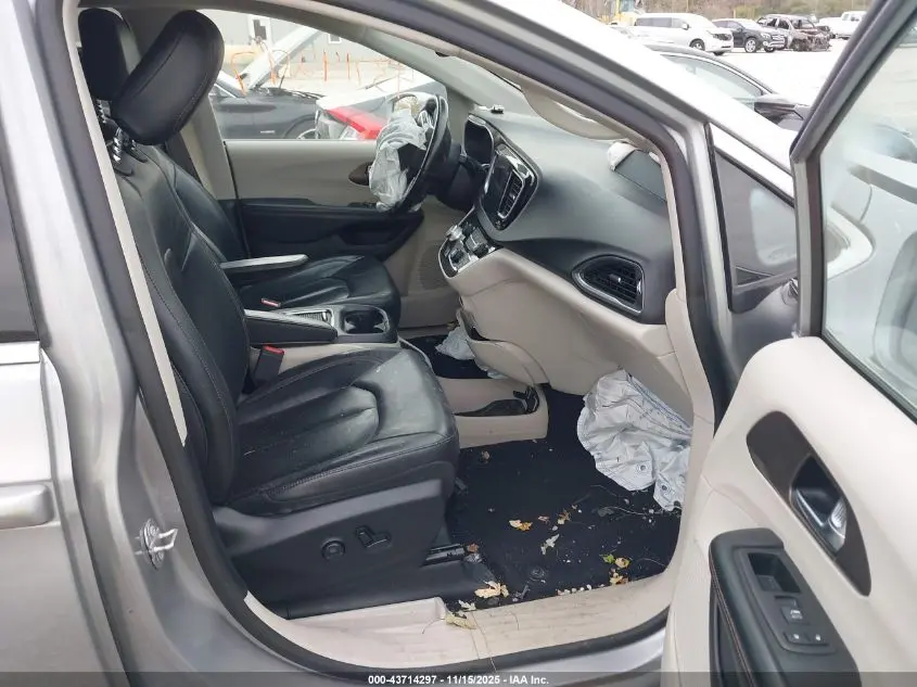 2019 CHRYSLER PACIFICA TOURING L PLUS