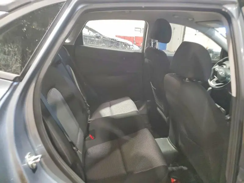 2020 HYUNDAI KONA SE  