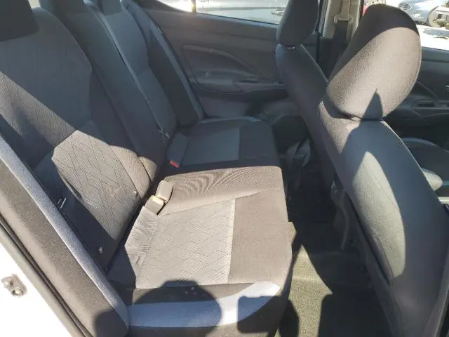2024 NISSAN VERSA SV  