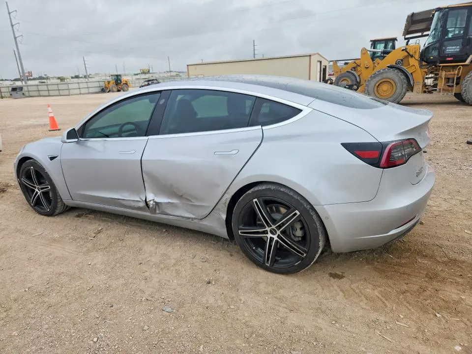 2018 TESLA MODEL 3   