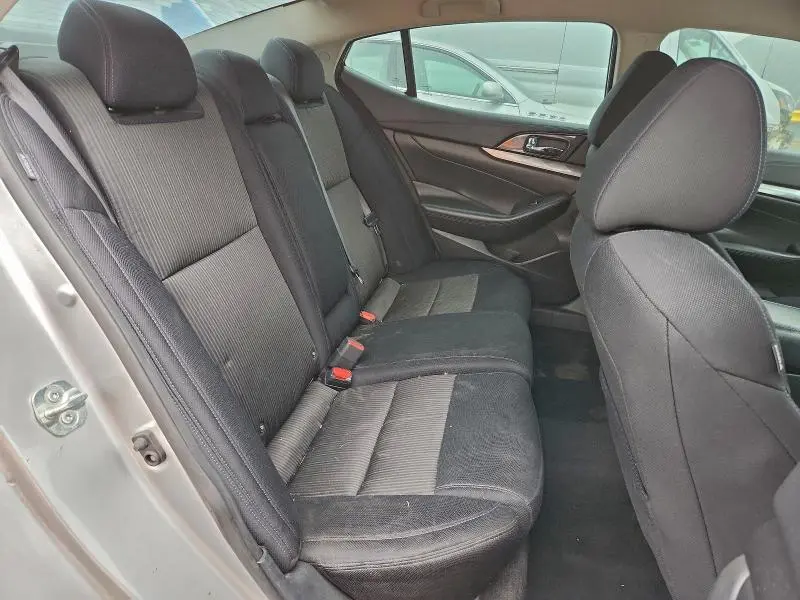 2019 NISSAN MAXIMA S  