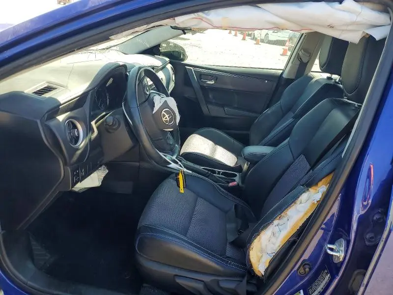 2017 TOYOTA COROLLA SE  