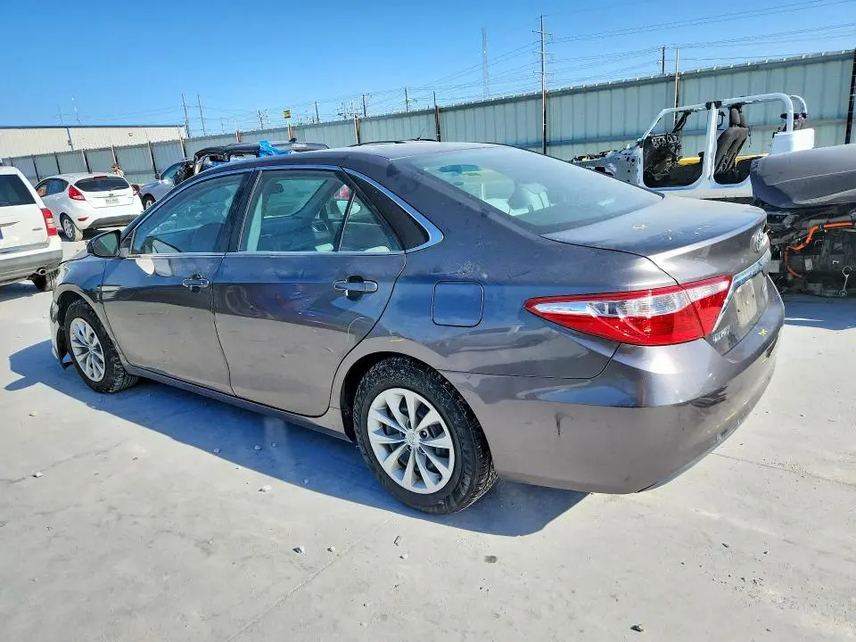 2017 TOYOTA CAMRY LE  