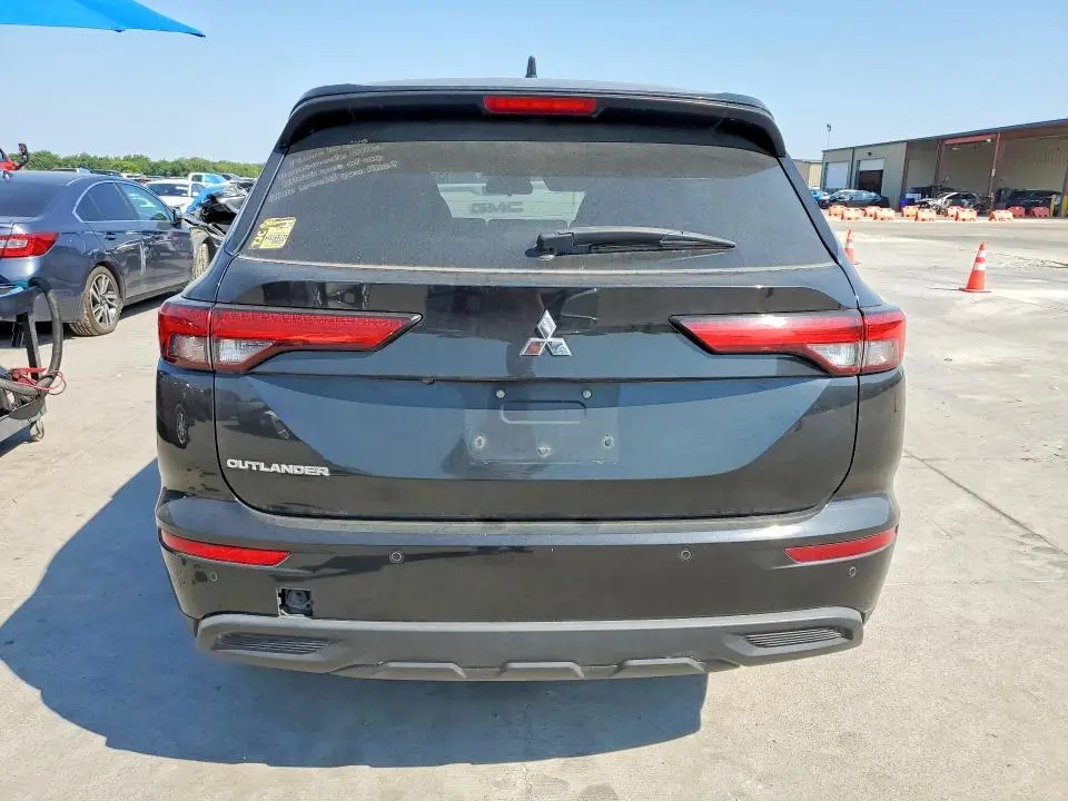 2022 MITSUBISHI OUTLANDER ES  