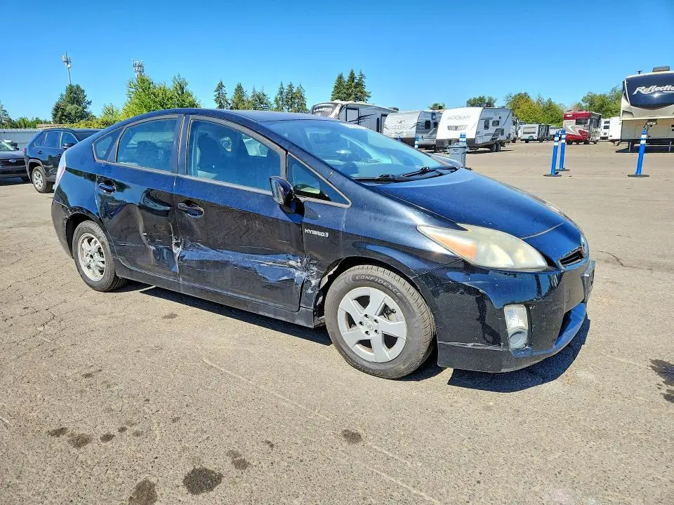 2011 TOYOTA PRIUS TWO  