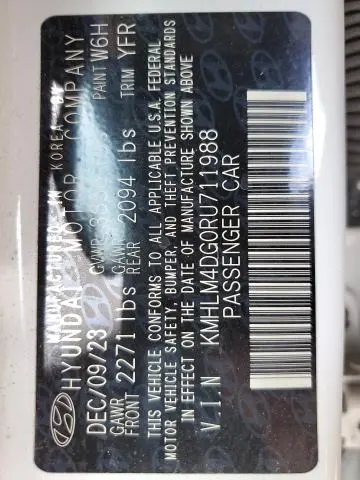 2024 HYUNDAI ELANTRA SEL  