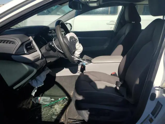 2019 TOYOTA CAMRY LE  