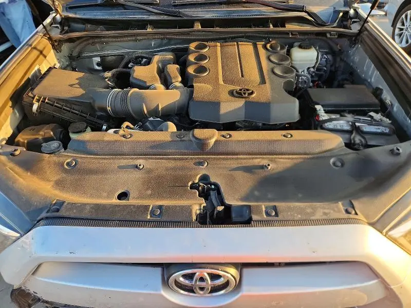 2014 TOYOTA 4RUNNER SR5  