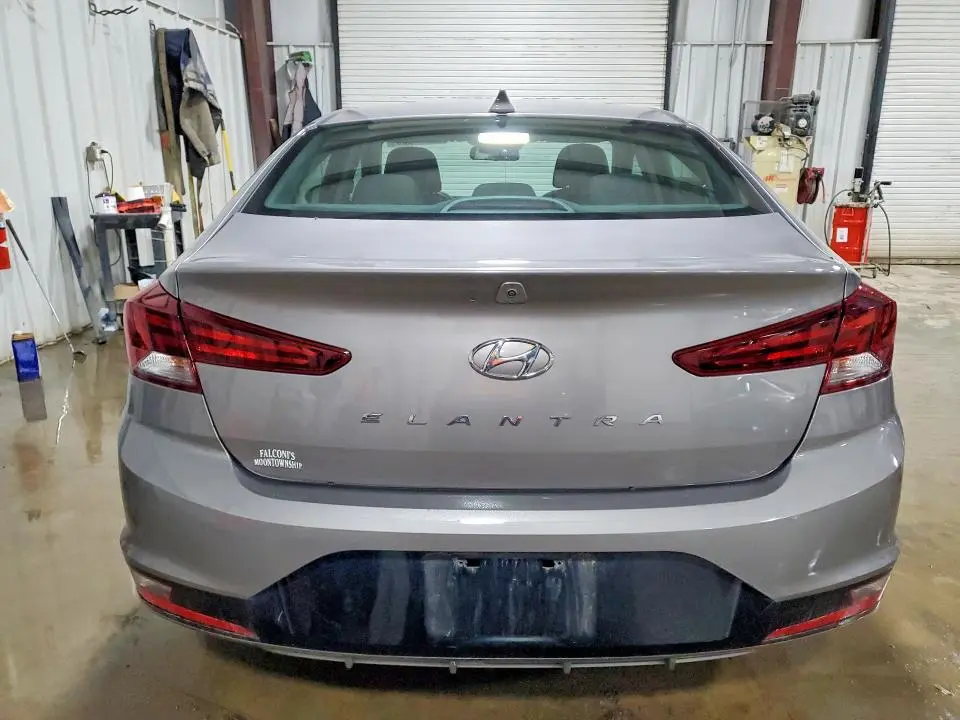 2020 HYUNDAI ELANTRA SEL  