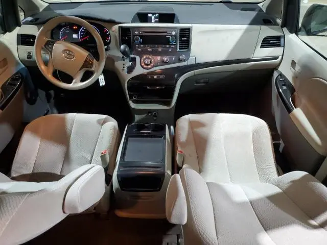 2011 TOYOTA SIENNA LE  