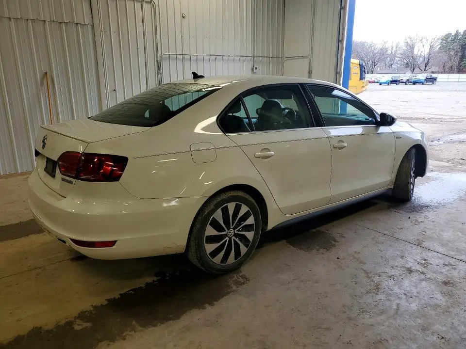 2014 VOLKSWAGEN JETTA HYBRID  
