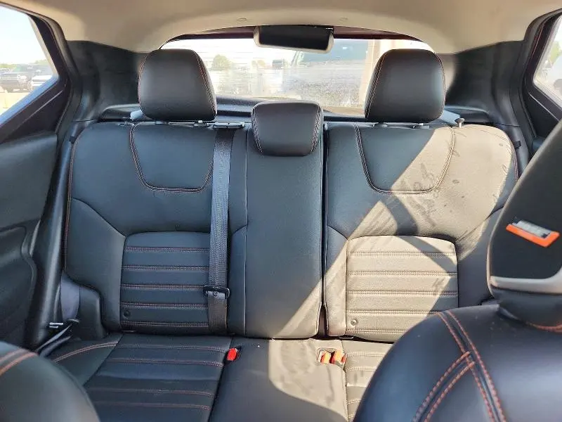 2019 NISSAN KICKS SR  